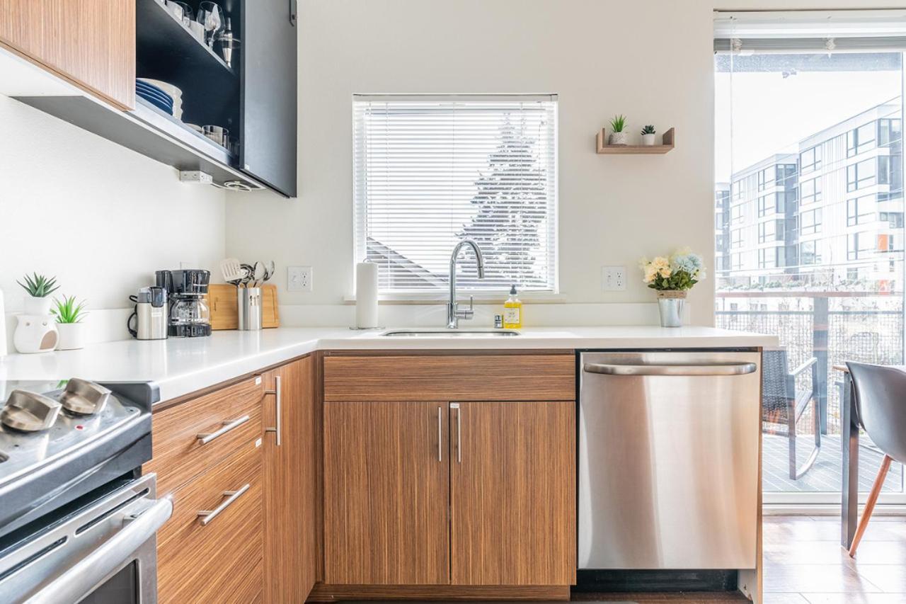 Close Downtown Modern Apartment - Pet Friendly, Wifi, Rooftop Views Seattle Exterior foto